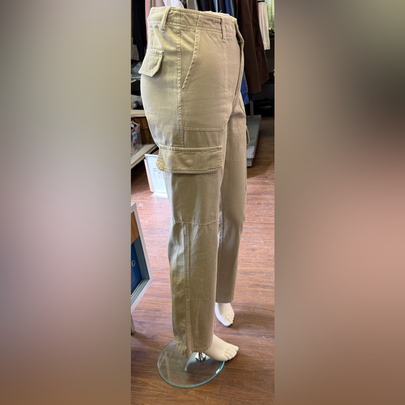 Zara Beige - Picture 2 of 6